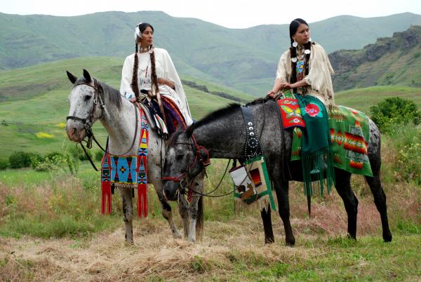 Appaloosa Angel-Sabotta-and-Betsy-Blackeagle (indiancountrytodaymedianetwork